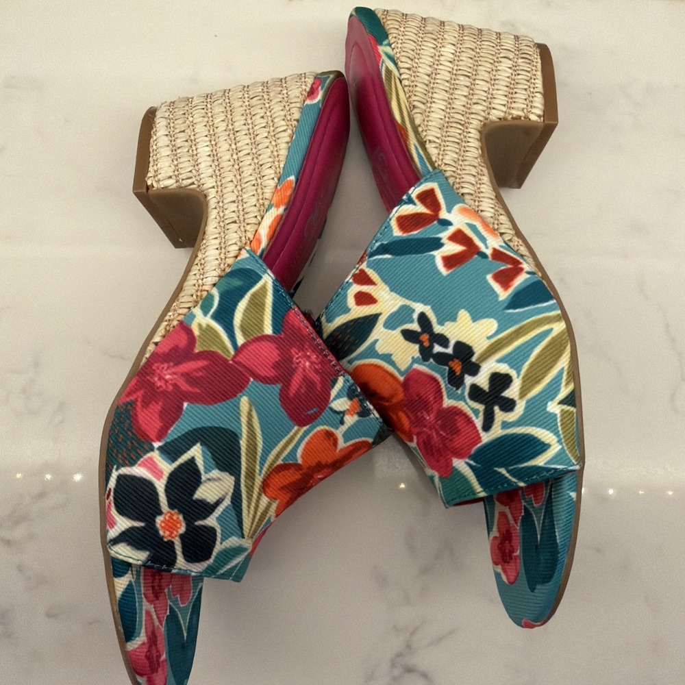 Floral Sandals Block Heel Shoes Slip On Andrew Geller Womens Burnette Size 7M - Picture 5 of 8